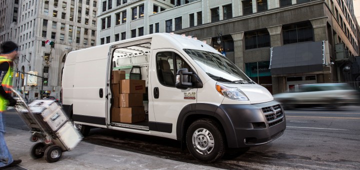 USPS orders 9,000 delivery vans from Fiat Chrysler