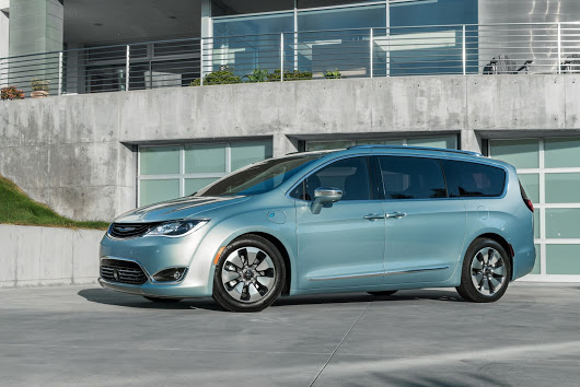 Google and Chrysler working together on self-driving minivans