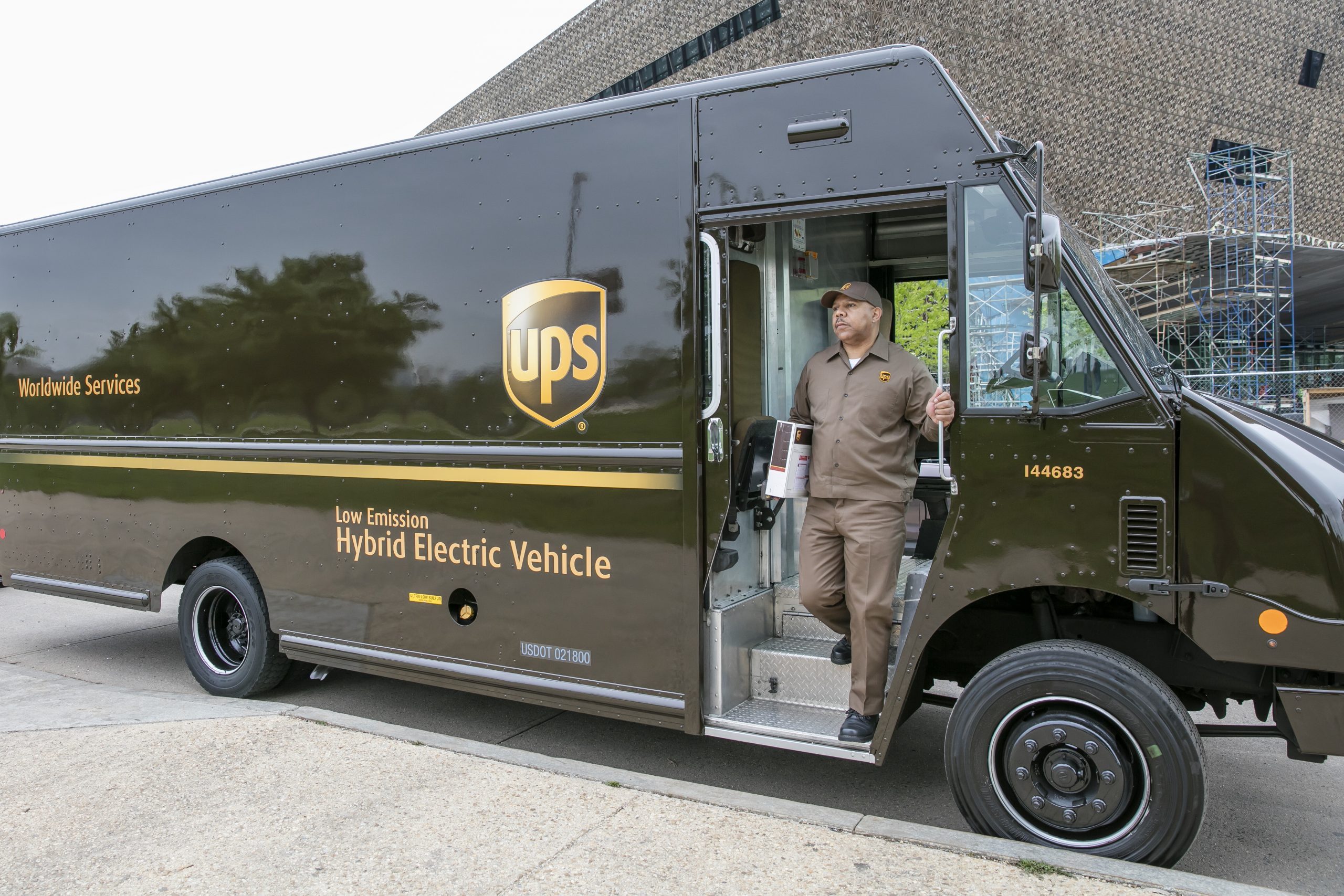UPS clocks up 1bn “cleaner” miles ahead of schedule