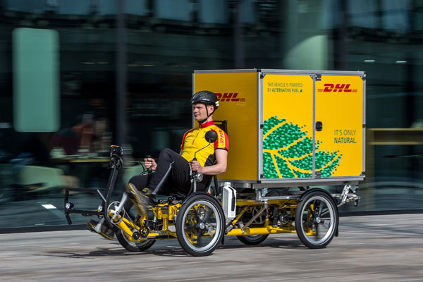 DHL pilots new “City Hub” concept – to support its inner-city deliveries by bicycle