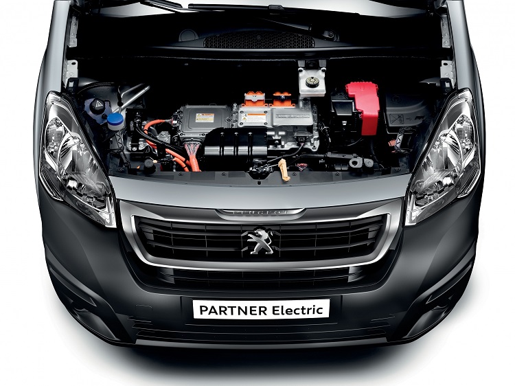 Royal Mail buying Peugeot electric delivery vans