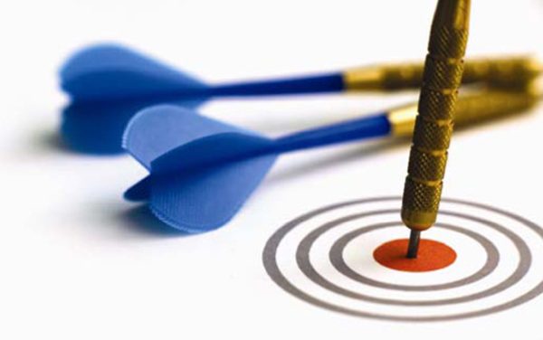 Target giving curbside deliveries another go