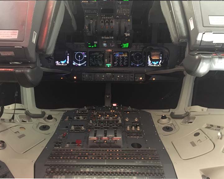 UPS buys new flight training simulators