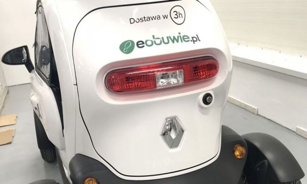 Polish online retailer testing Twizy Cargo vehicles for urban deliveries