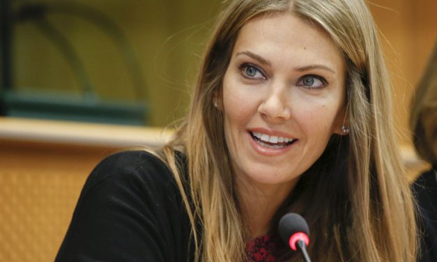 EC Industry Committee approves blockchain resolution