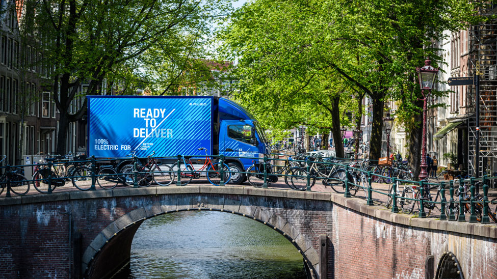 PostNL using FUSO eCanter all-electric trucks