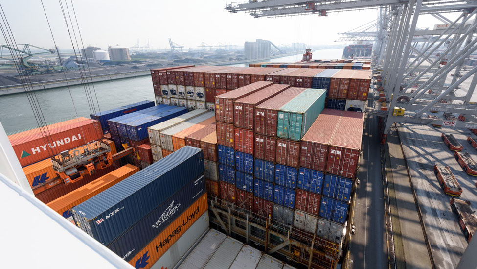 Rhenus launches groupage freight service to Dubai