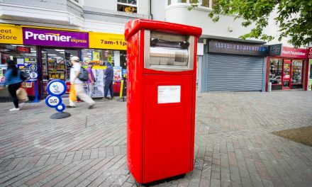 Royal Mail to convert 1,400 postboxes to fit parcels