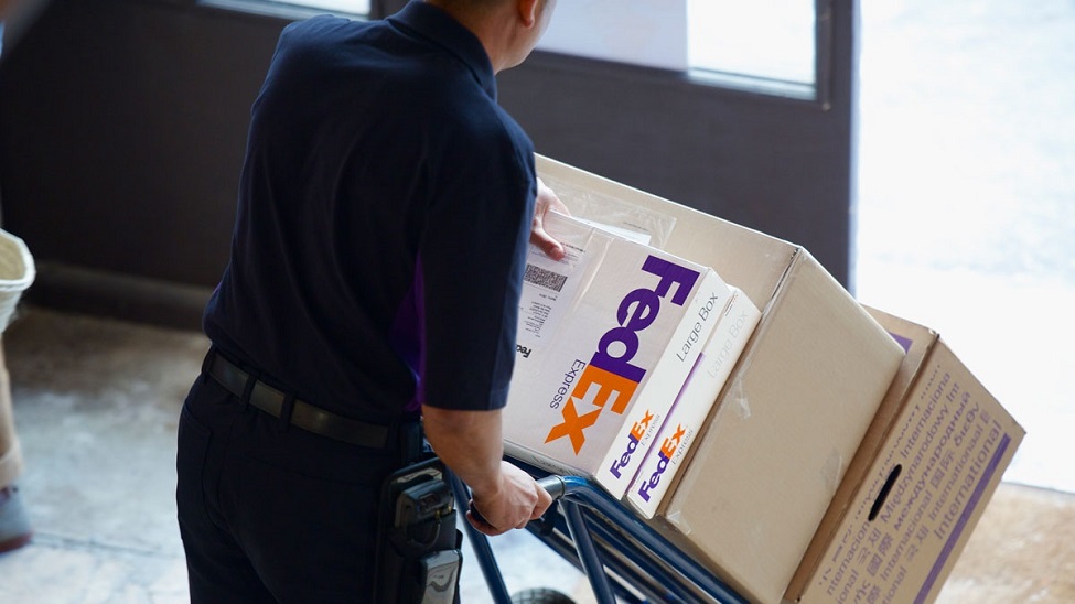 FedEx will begin seven-day delivery in 2020