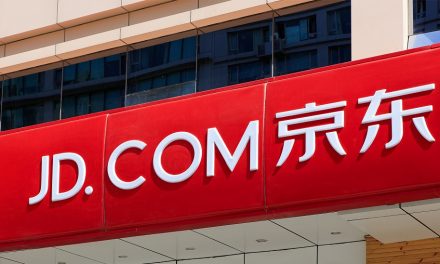 JD.com CEO “pleased to post topline growth that outpaced the industry”