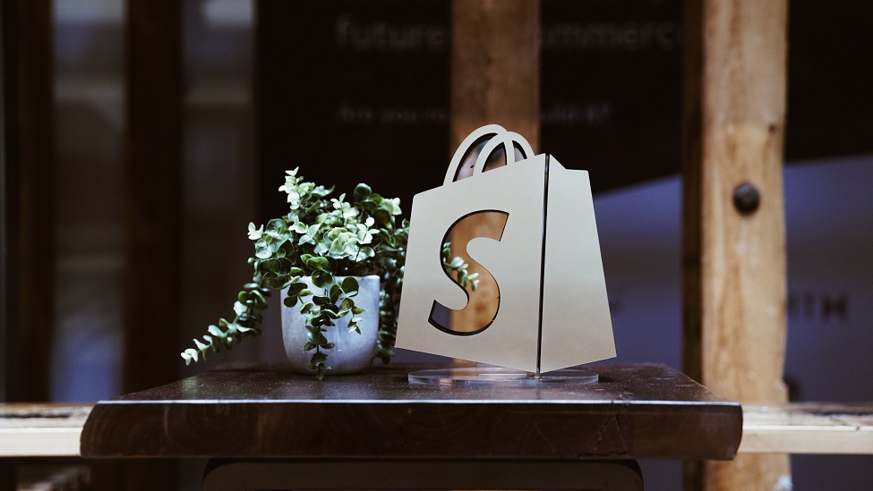 Shopify teams up with Sendle