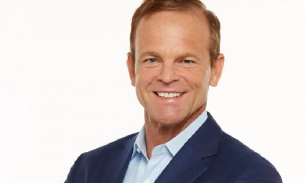 FedEx  Executive Vice President and Chief Financial Officer retires