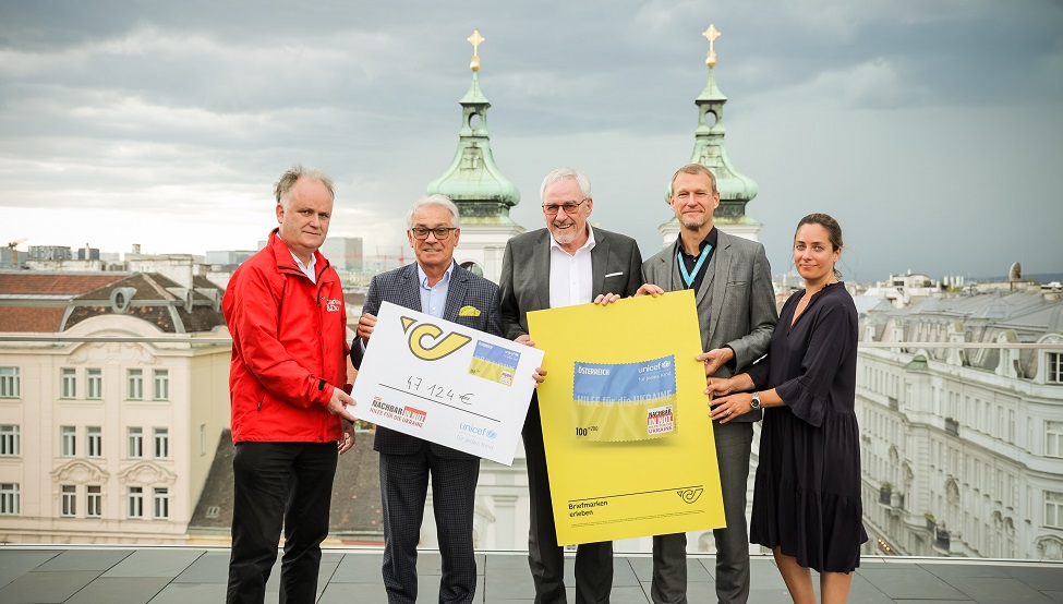Austrian Post hands over donations raised from Ukraine Stamp