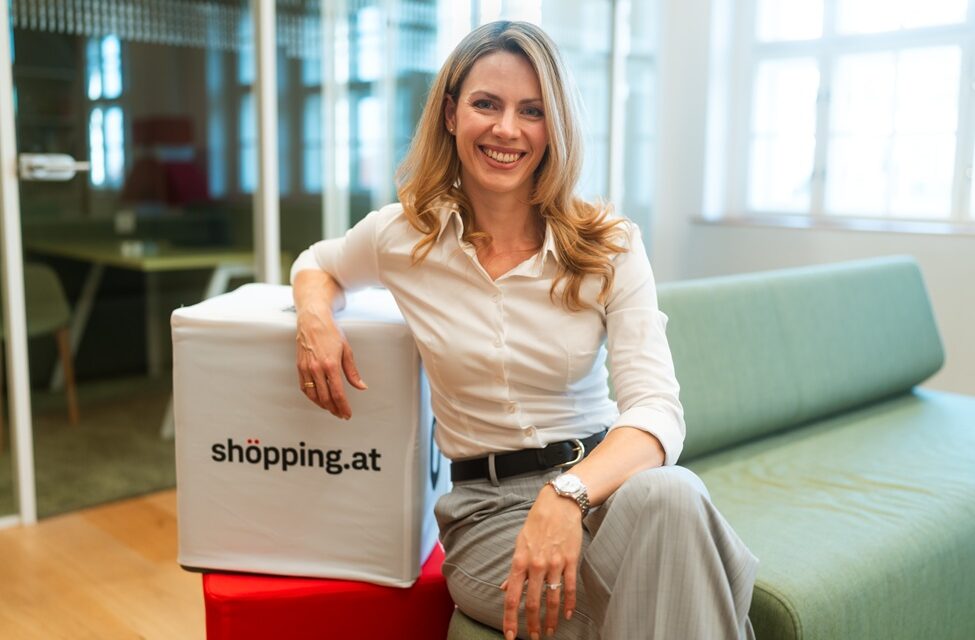 MARGIT WALDAU TAKES OVER THE MANAGEMENT OF SHÖPPING. AT