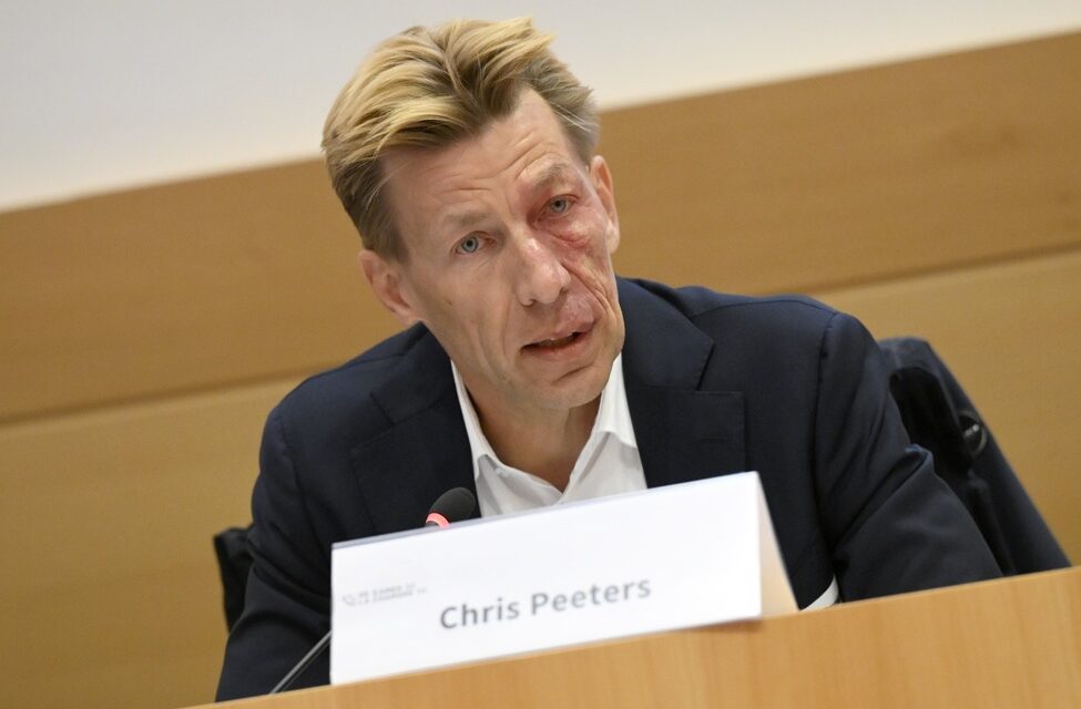 bpost: CEO Chris Peeters defends the work of 37,000 bnode employees