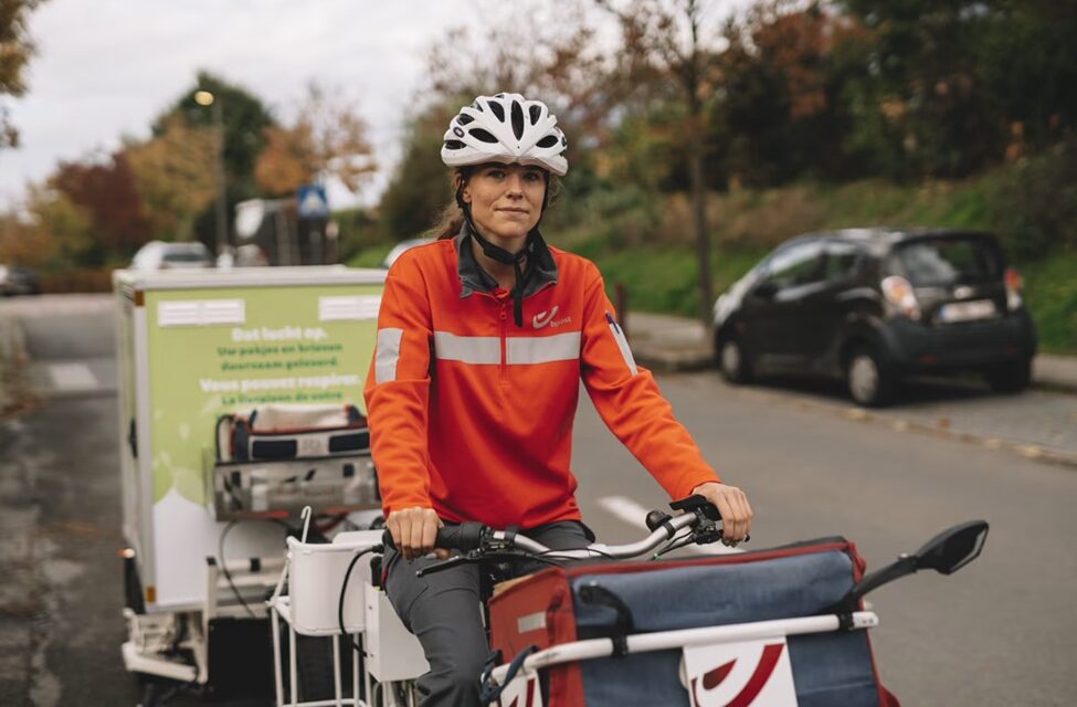 bpost switches to e-bikes only