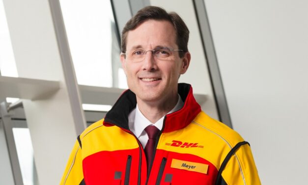 DHL Q1:  Group sales grew by 2%, reported sales decreased by 1.9%