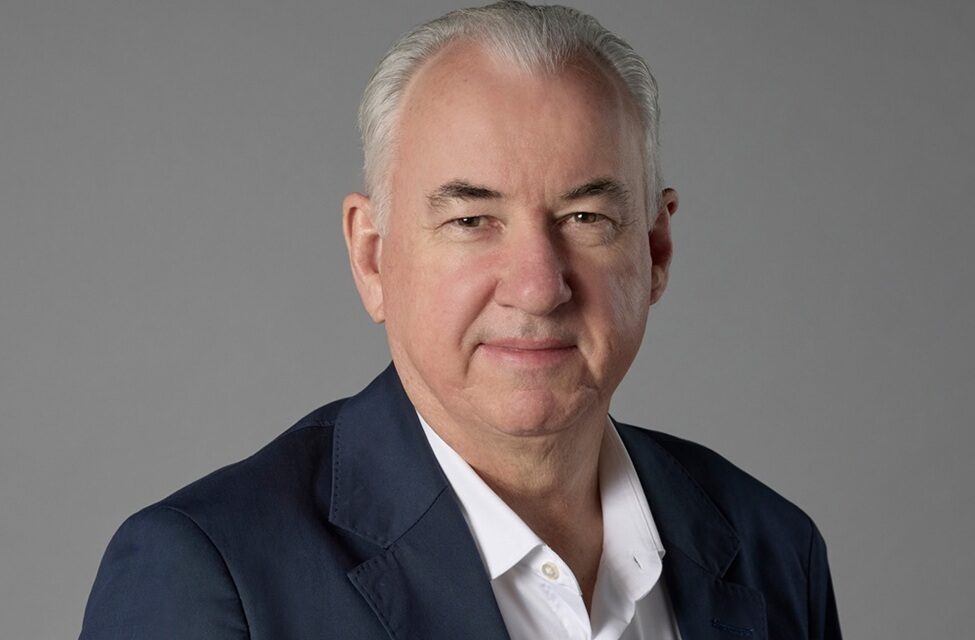 Australia Post CEO to step down